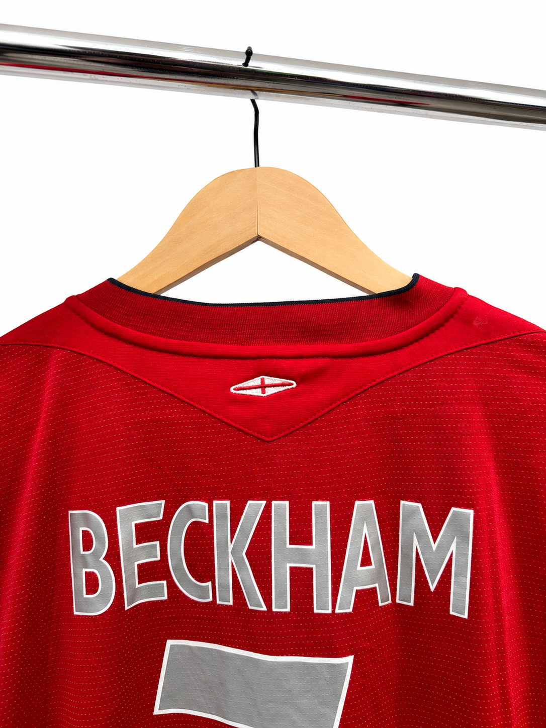 2004-06 England Away Jersey Umbro #7 Beckham